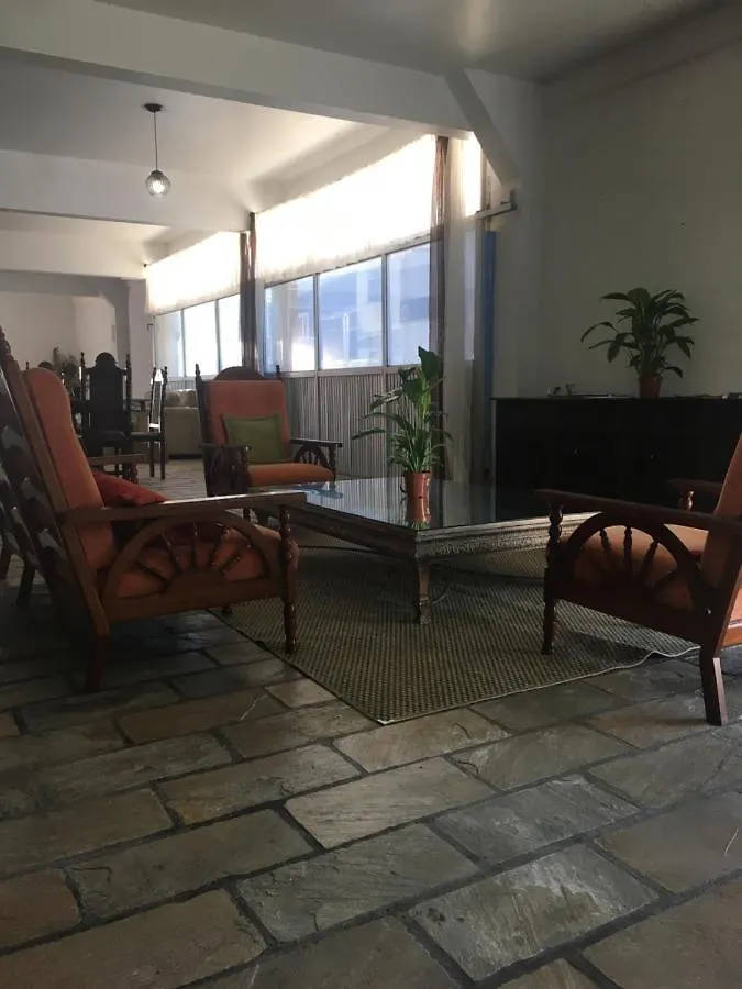 Pousada & Eventos Frentemar Navegantes Albergue